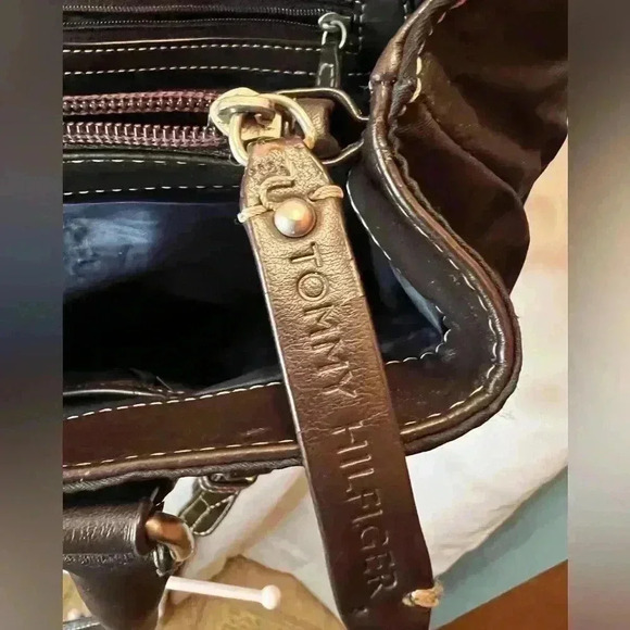 Tommy Hilfiger Vintage Y2K shoulder Tote Nylon and Leather - Picture 3 of 10